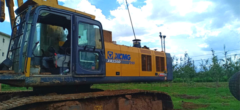 徐工旋挖机在江苏徐州施工案例 桩径800毫米，桩深40米